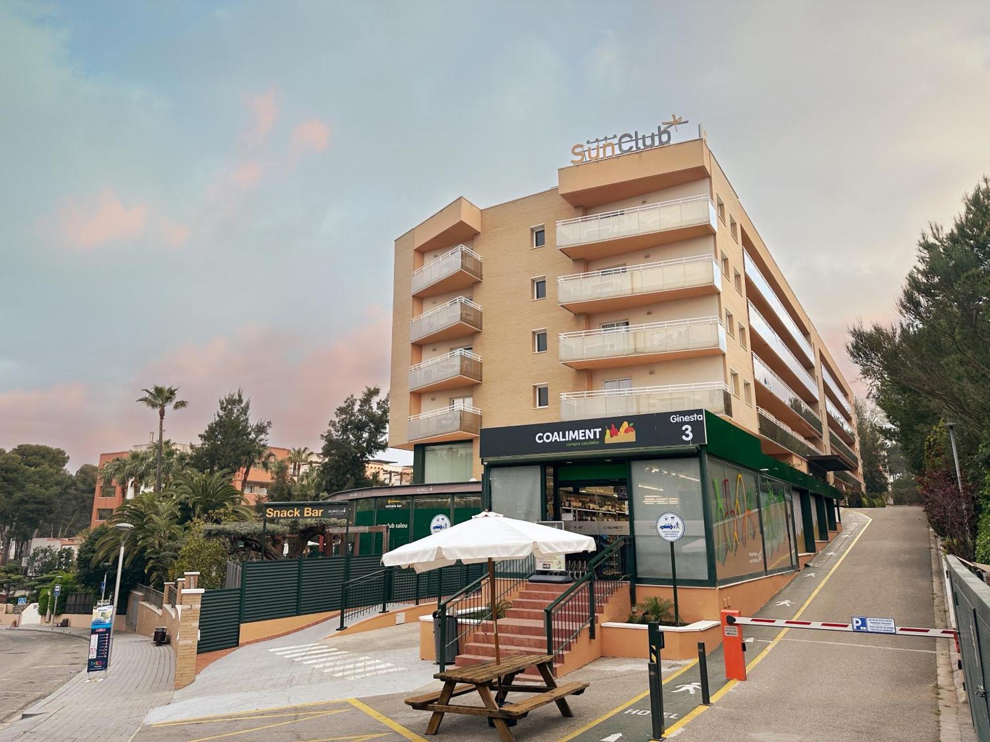 Aparthotel Sunclub Salou Exterior photo